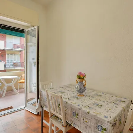 1 Bedroom Awesome In * Recco